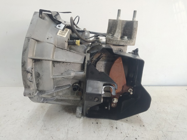 8A6R7002FB КПП в сборе (механическая коробка передач) купить Днепр