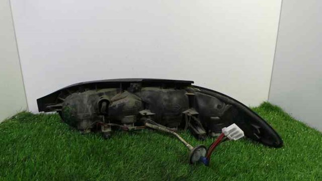 Lanterna traseira esquerda 8BE551160 MAZDA