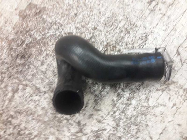 8D0145746 VAG Шланг (патрубок) интеркуллера купить в Павлоград