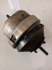 Coxim (suporte) direito de motor 8D0199382L VAG