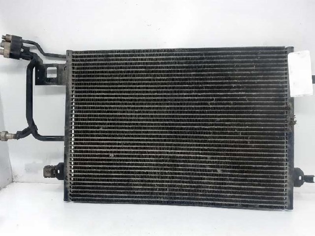 Condensador / radiador de ar condicionado para audi a4 1.9 tdi ajm 8D0260401G