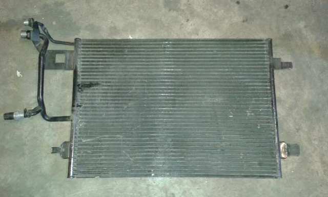 Condensador / radiador  aire acondicionado para volkswagen passat variant (315) (fam) (1991-1996) gl 8D0260401H