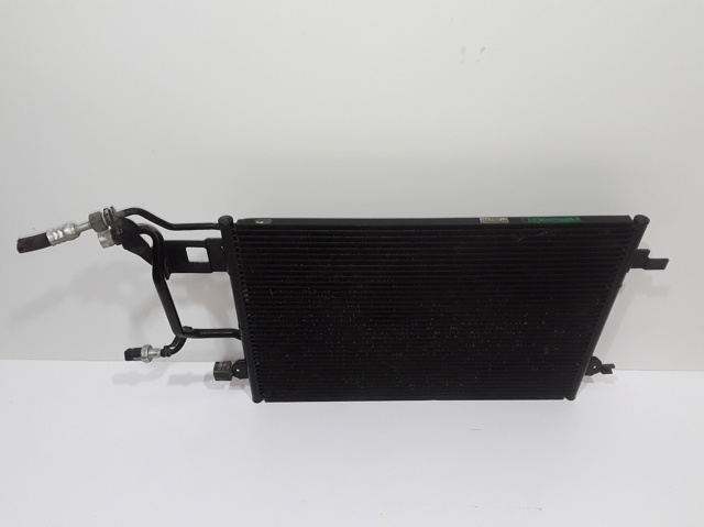 Condensador / radiador de ar condicionado para volkswagen passat 1.9 tdi ahu 8D0260401H