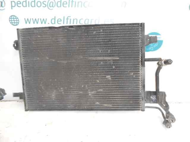 Radiador de aparelho de ar condicionado 8D0260401H VAG