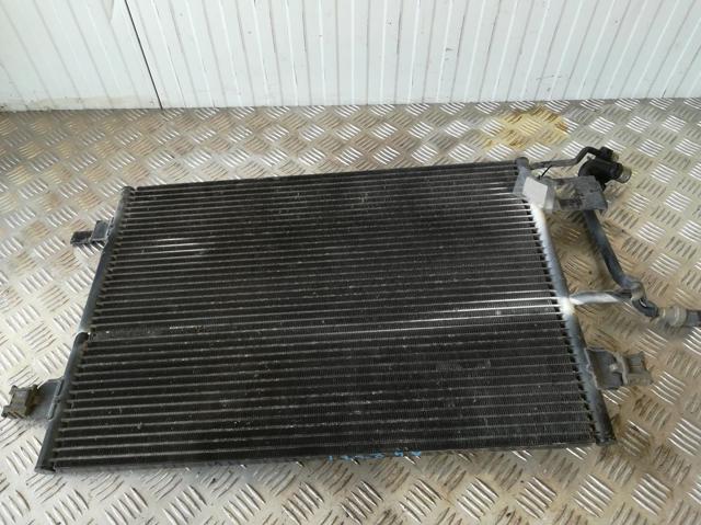 Condensador de ar condicionado / radiador para Volkswagen Passat (3B2) (1996-2001) 1.9 TDI AFN 8D0260403C