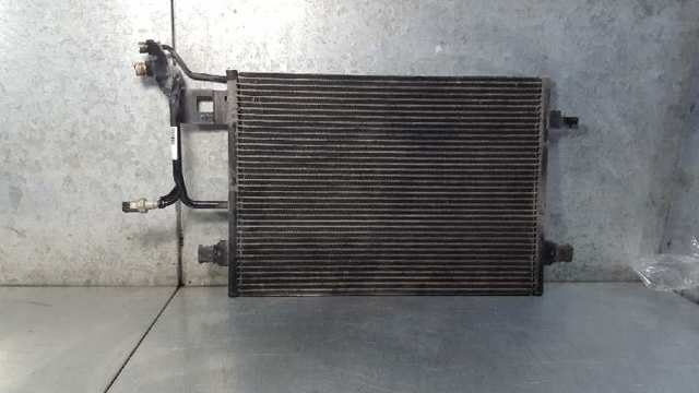 Condensador / radiador de ar condicionado para volkswagen passat 1.9 tdi ahu 8D0260403H