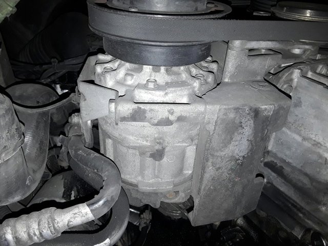 Compressor de ar condicionado para volkswagen passat (3b3) (2000-...) 1.9 tdi avf 8D0260805RV