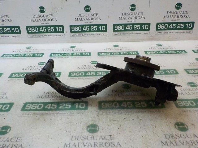 VAG 8D0407254C Цапфа передняя правая в наличии Кривой Рог