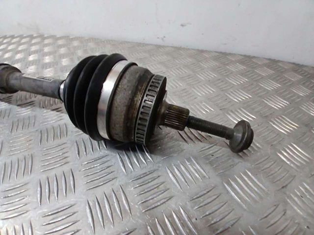 8D0407272AQ Правая полуось купить Ирпень