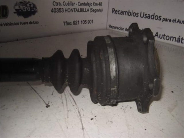 8D0407272BQ VAG Правая полуось купить в Ровно