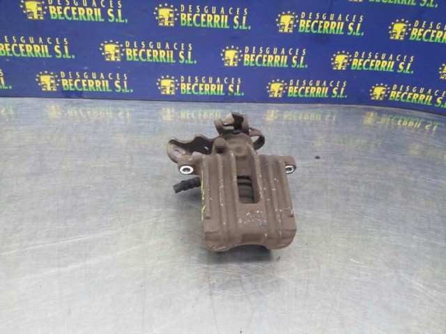VAG 8D0615423 Суппорт задний левый в наличии Полтава