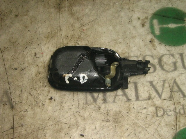8D083902001C VAG Ручка двери задней внутренняя правая купить в Житомир