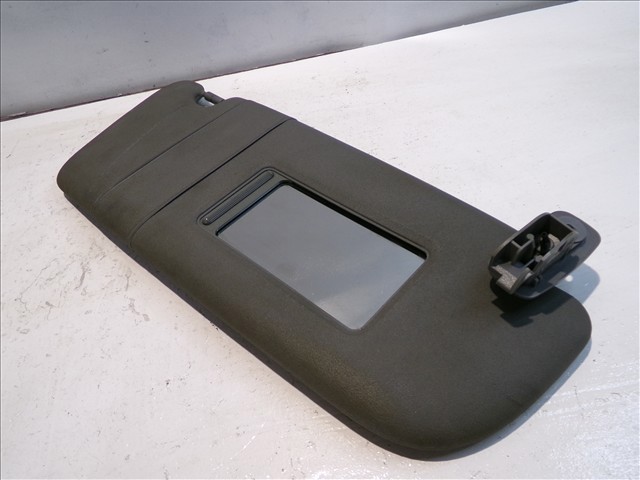 VAG 8D0857552 Козырек солнцезащитный в наличии Житомир
