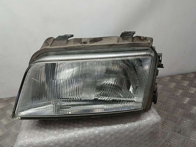 VAG 8D0941003A Левая фара в наличии Полтава