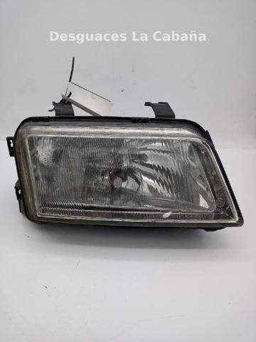 VAG 8D0941004E Правая фара в наличии Украина