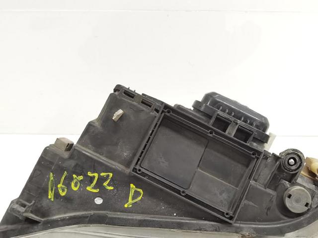 8D0941030AK VAG Правая фара купить в Черновцы