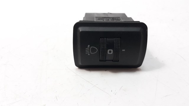Botão (regulador) de corretor das luzes 8D0941301C VAG/Audi