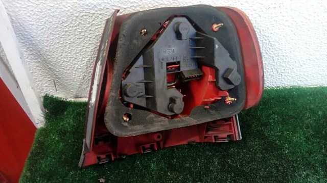 VAG 8D0945111D Фонарь задний левый в наличии Павлоград