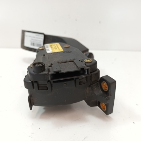 VAG 8D1723523A Педаль газа в наличии Житомир