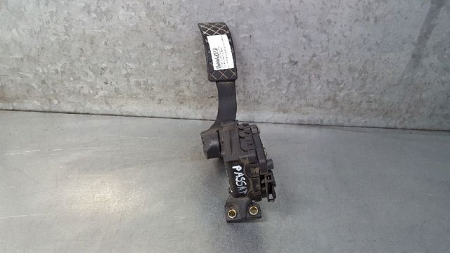 VAG 8D1723523H Педаль газа в наличии Украина