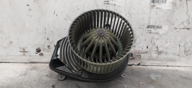 Motor do ventilador 8D1820021