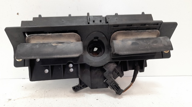 Fecho de tampa de porta-malas (de 3ª/5ª porta traseira) Audi A3 8L1