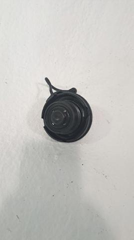 Tampa (tampão) do tanque de combustível Audi A6 4F2