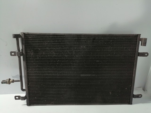 Condensador / radiador de ar condicionado para audi a4 2.0 tdi 16v blb 8E0260403T