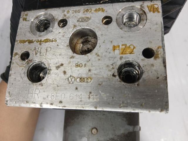 Unidade hidráulico de controlo ABS Audi A4 8E2