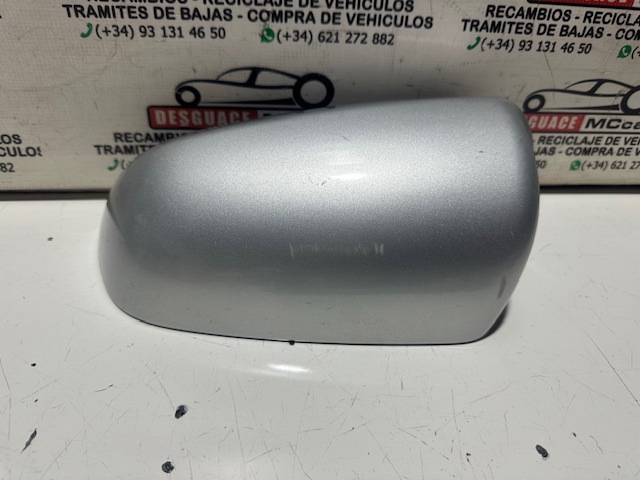 Placa sobreposta (tampa) do espelho de retrovisão esquerdo 8E0857507B VAG