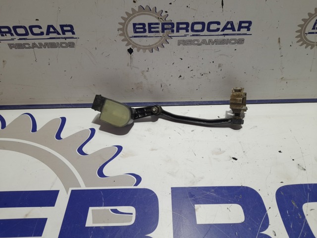 Sensor dianteiro esquerdo do nível de posição de carroçaria 8E0907503 VAG