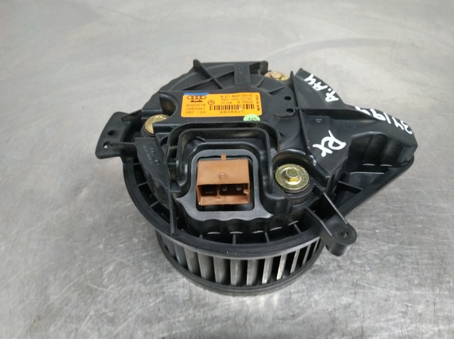 8E1820021E VAG/Audi