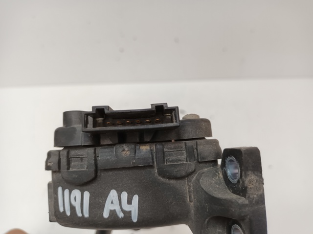 VAG 8E2721523C Педаль газа в наличии Чернигов