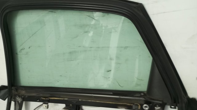 VAG 8E5845026C Стекло двери задней правой в наличии Сумы