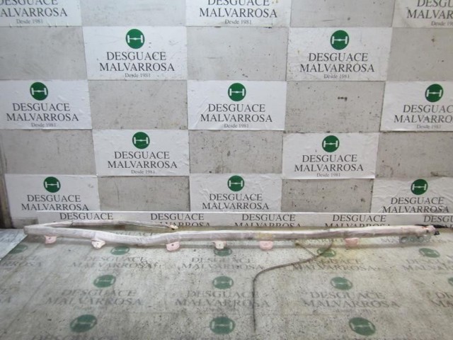8E9880742 VAG Шторка боковая, правая купить в Киев