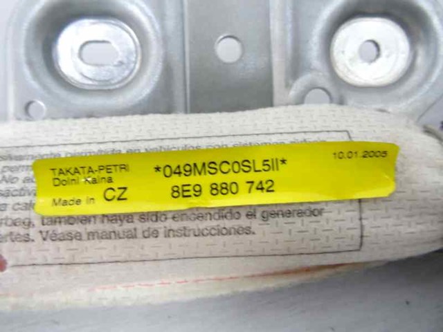 8E9880742 VAG Подушка безопасности (AIRBAG) шторка боковая правая купить в Николаев