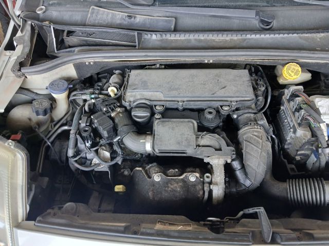 PEUGEOT 8HZ Двигатель в наличии Кривой Рог