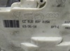 Fecho da porta dianteira esquerda 8J2837015A VAG