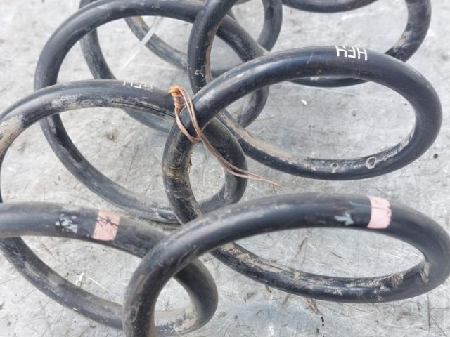 VAG 8K0511115DF Пружина задняя в наличии Львов