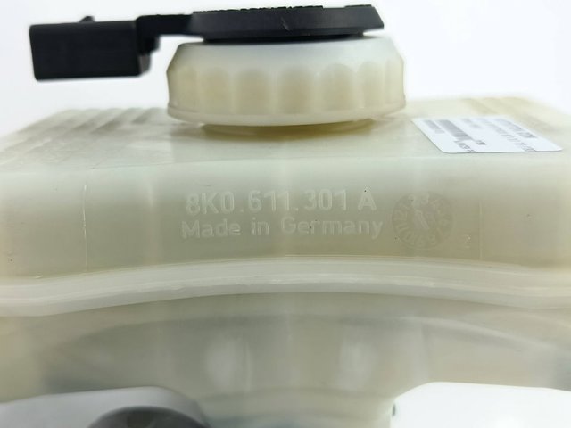 Tanque de cilindro mestre do freio (de fluido de freio) Audi A5 8T3