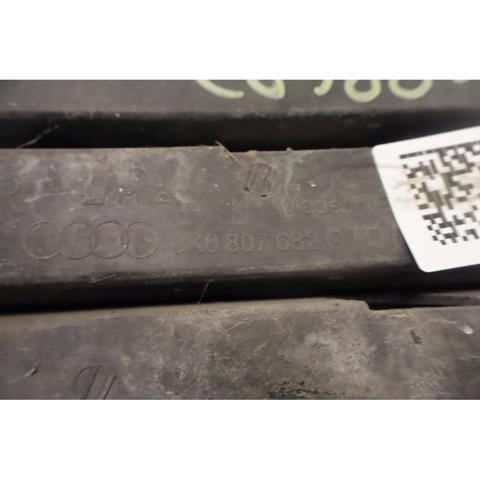 8K0807682C VAG Решетка радиатора купить в Ирпень