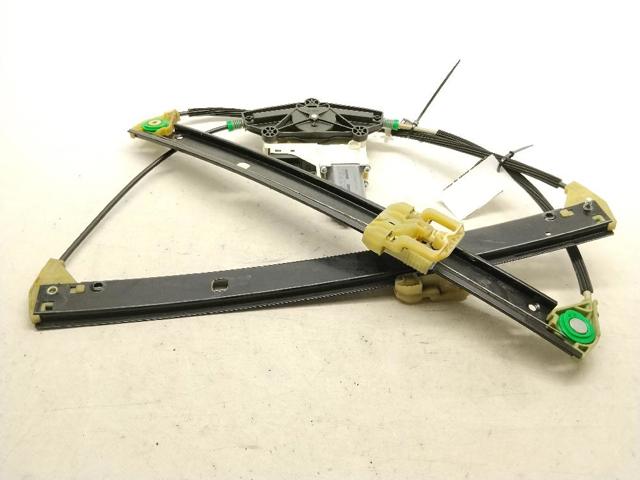 VAG 8K0837461C Стеклоподъемник передней левой двери в наличии Одесса
