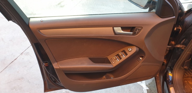 Regulador do vidro dianteiro esquerdo para Audi A4 ber. (B8) Base / 11.07 - 12.15 CJC 8K0837461E