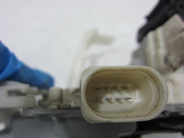 8K0839015 PORSCHE Замок двери задней левой купить в Черновцы