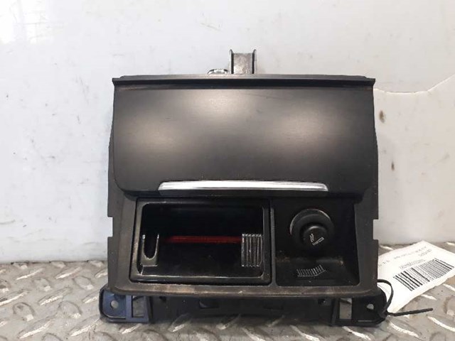 VAG 8K0857951CV10 Пепельница центральной консоли в наличии Черновцы