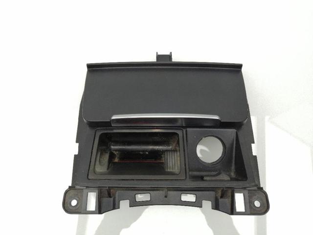 8K0857951V10 VAG Пепельница центральной консоли купить в Киев