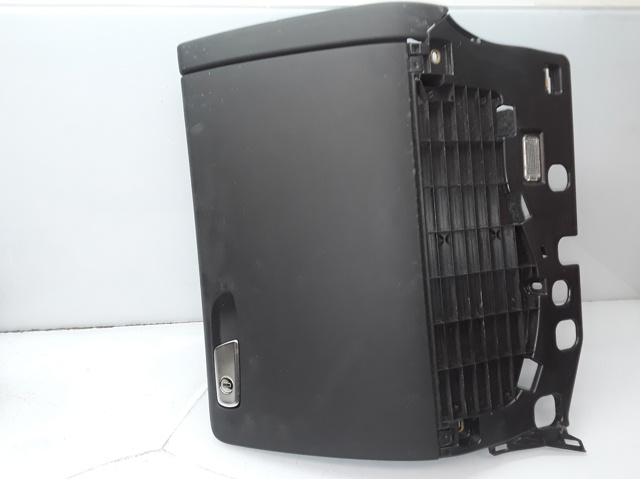 VAG 8K1857035C в наличии Ровно