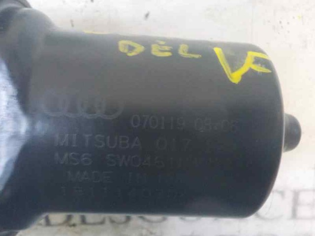 Trapézio de limpador pára-brisas Audi A4 8K2