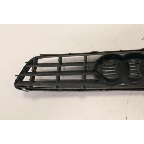 8L08076673FZ Решетка радиатора купить Харьков