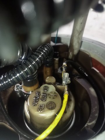 8L0919050 Топливный насос электрический погружной купить Павлоград